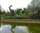Памятник бронтозавру