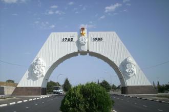Триумфальная арка в честь 200-летия г.Севастополя